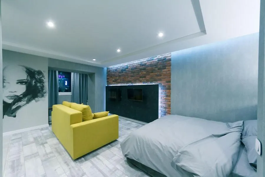 Hotrent City Kyiv Apartment